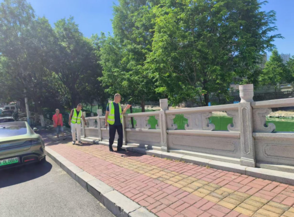 至慧策略 财工街社区巡河护水不停歇